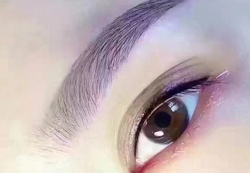 南京韓辰做鼻子的醫(yī)生綜合排名：遇見(jiàn)專家王文與技藝者周小偉