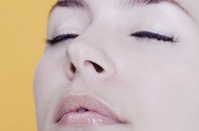何晉龍磨骨在上海的聲譽如何？是否備受行業(yè)專家認可及技術高超？