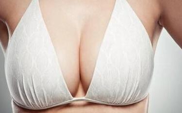 上海乳房美容醫(yī)生推薦，一線醫(yī)師李健、殷初陽及文愛克備受矚目！