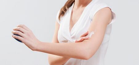 哪位醫(yī)生在成都進(jìn)行胸部整形效果好？劉中國、李烈、白振華等醫(yī)師評比結(jié)果，快速收藏供參考！