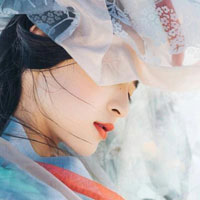 強(qiáng)顏