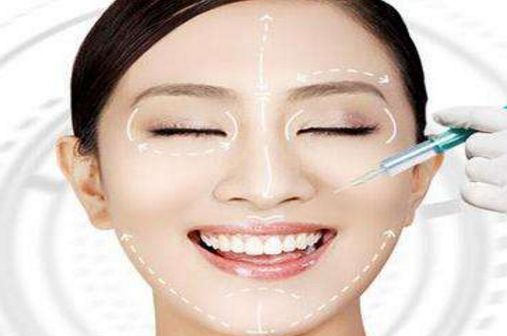 水光補(bǔ)水如何讓你的肌膚水潤年輕？解密補(bǔ)水秘籍！