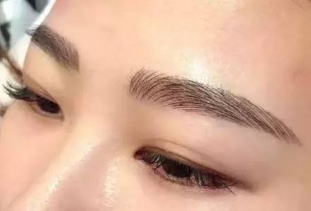華美紫馨醫(yī)生團隊：創(chuàng)新技術(shù)解析，塑造專業(yè)形象
