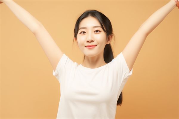 沈陽盛京醫(yī)院隆胸術(shù)后效果及價目表解析
