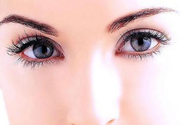 山西省眼科醫(yī)院整形科有哪些醫(yī)生？眼科醫(yī)院整形科的醫(yī)生有哪些成功案例？