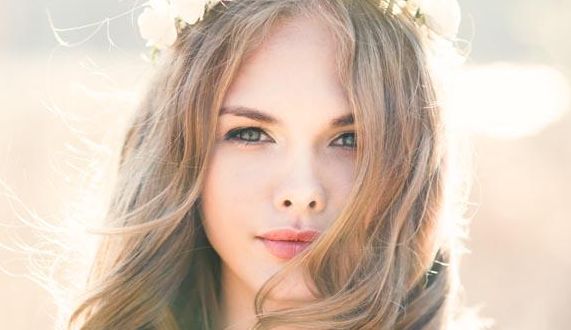 夏季安全嫩膚，彩光療程術(shù)后妝容定妝何時適宜？