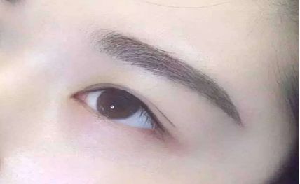 南寧哪家醫(yī)院隆鼻效果出眾？細(xì)數(shù)其出類拔萃的優(yōu)勢，備受同行贊譽！