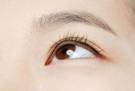洛陽中心醫(yī)院雙眼皮修復(fù)方案案例分享，性價(jià)比超高！