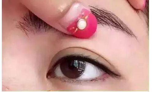 大慶哪家醫(yī)院眼部整形更受歡迎？TOP5醫(yī)療機構(gòu)傾情推薦，價格直擊！