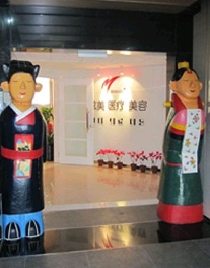 北京四季美學(xué)炫美醫(yī)療美容診所做自體脂肪豐額頭效果好嗎？自體脂肪豐額頭的優(yōu)勢(shì)？