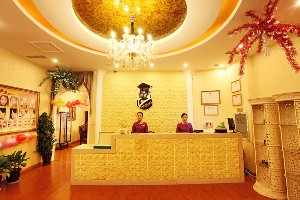 青島王博士醫(yī)學(xué)美容門診部手術(shù)祛眼袋的效果能保持多久？手術(shù)祛眼袋的價格大概多少？