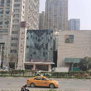 西安高一生整形醫(yī)院激光去黑眼圈效果好嗎？?jī)r(jià)格多少？