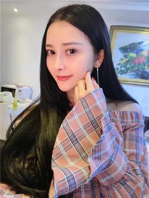 鄭州華領醫(yī)療美容醫(yī)院醫(yī)生張永濤做硅膠假體隆鼻怎么樣？附案例效果對比圖