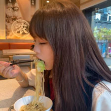余昕?jī)x