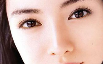 開眼角有疤痕嗎？