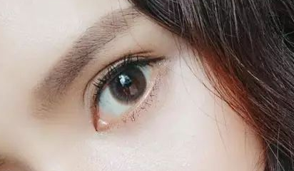 開眼角手術(shù)有什么優(yōu)點(diǎn)？開眼角手術(shù)有危害嗎？