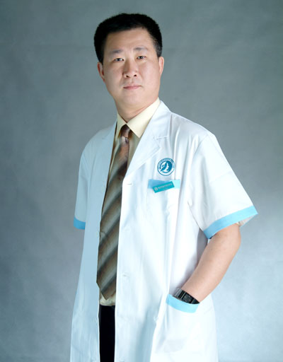 萬(wàn)賢德.jpg